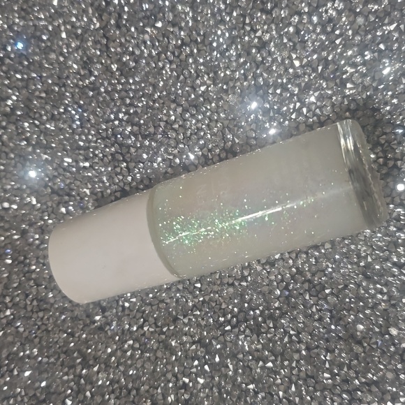 🌟UNICORN Lavender Stardust Roll-On Shimmer NWT - Picture 8 of 9